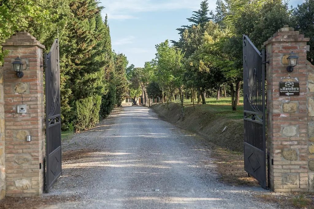 Farm stay Agriturismo La Manonera Montepulciano Italy